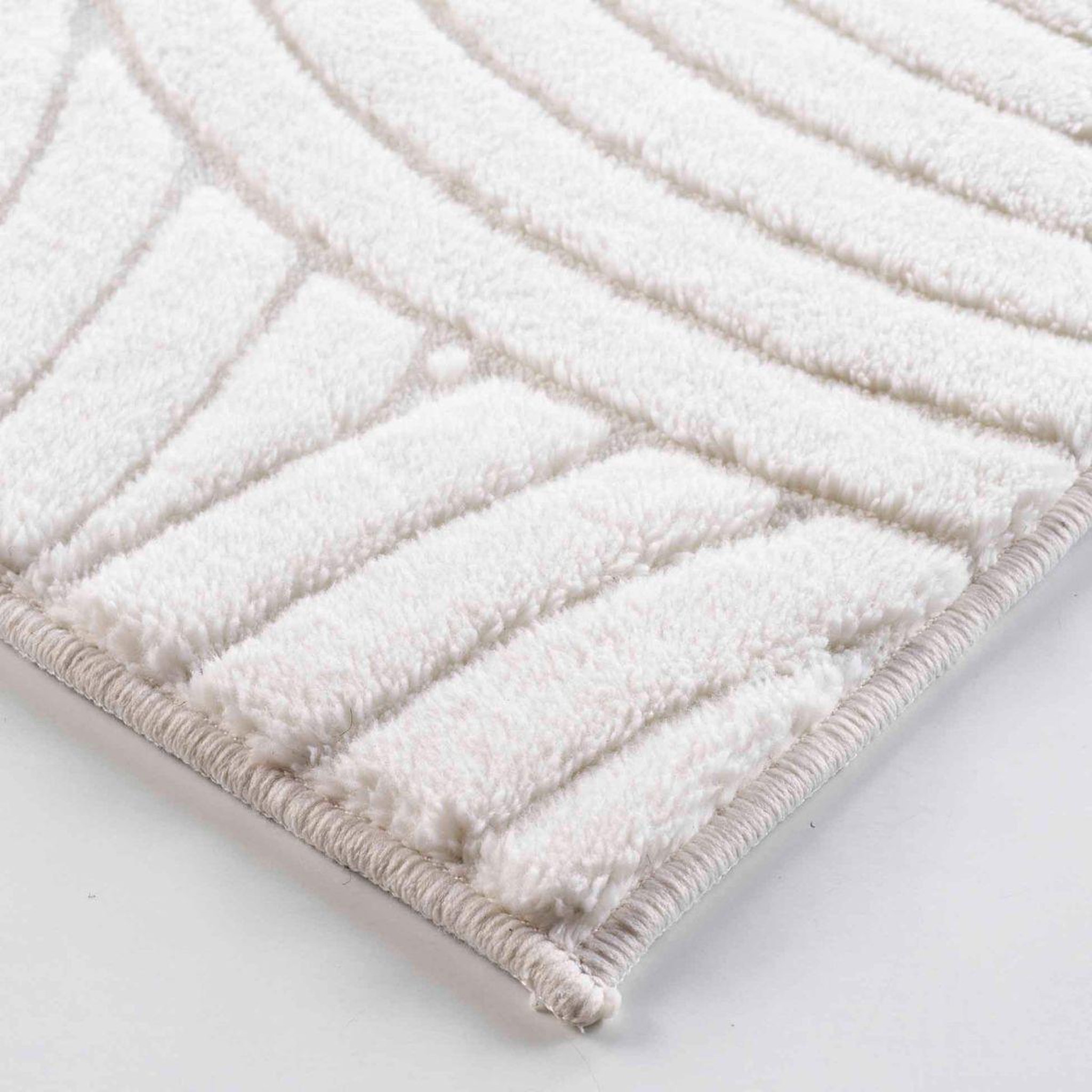 Voir la diapositive 2 : Douceur d'Intérieur Tapis déco relief  lazio  60x90cm naturel
