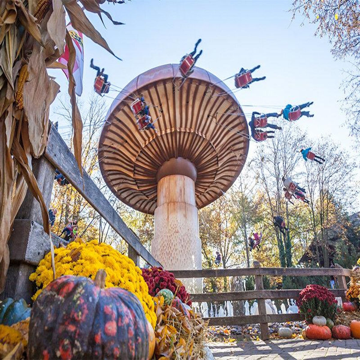 Smartbox Europa-Park 2026 en famille : 2 entrées adultes et 1 entrée enfant pour deux jours en basse saison - Coffret Cadeau Sport & Aventure