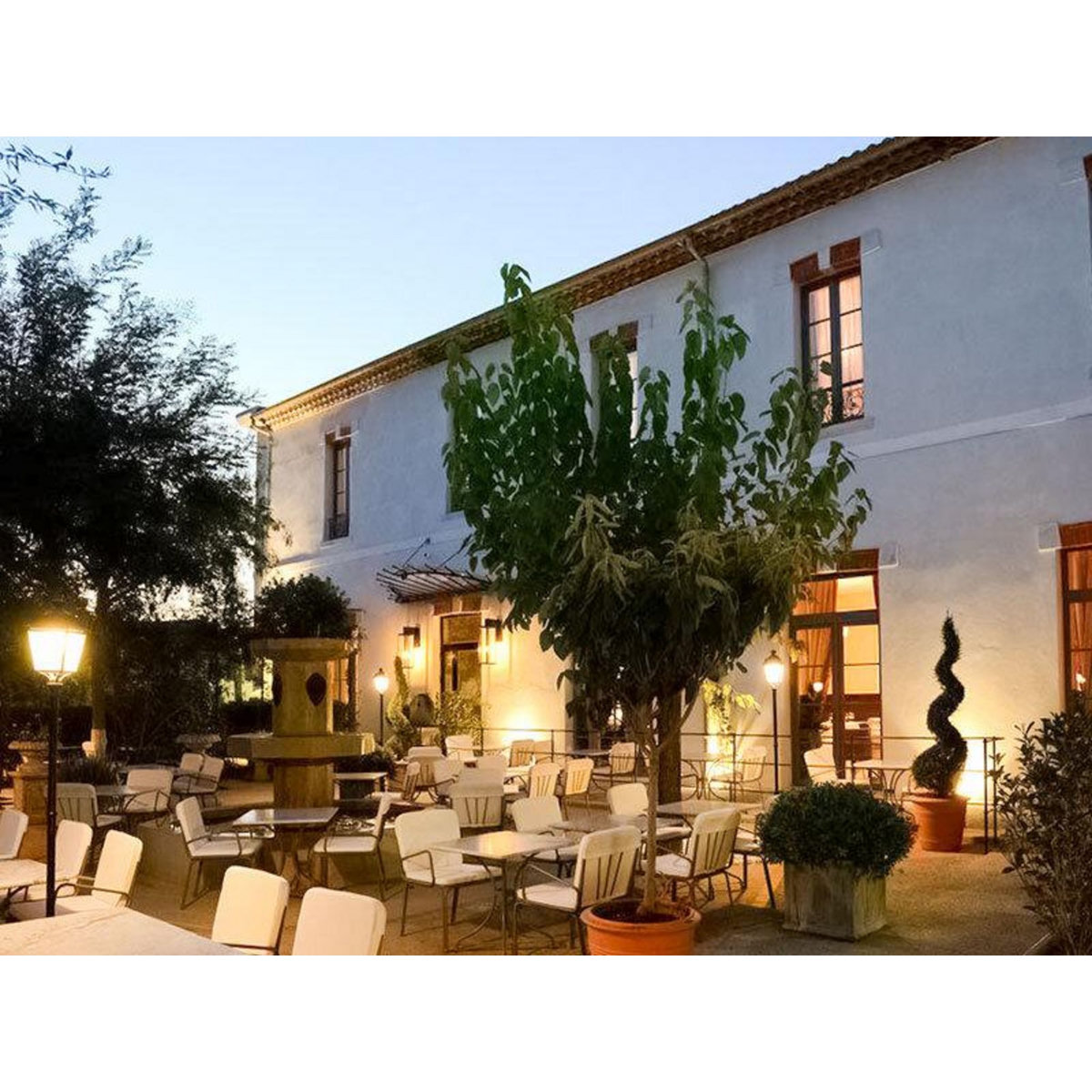 Smartbox Séjour de 2 jours en hôtel 4* avec dîner près d'Avignon - Coffret Cadeau Séjour