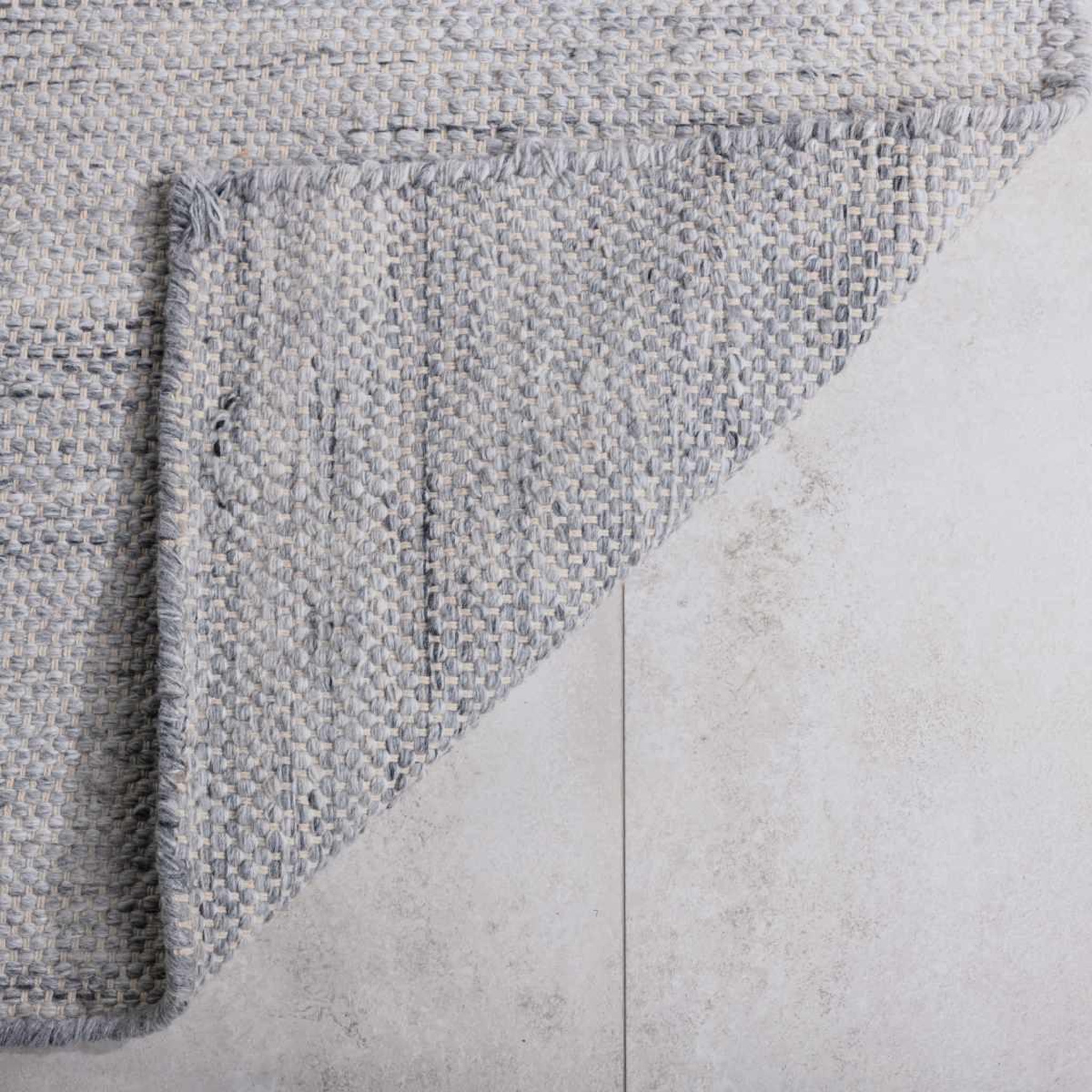Voir la diapositive 3 : Paris Prix Tapis déco  devina  171x242cm argent