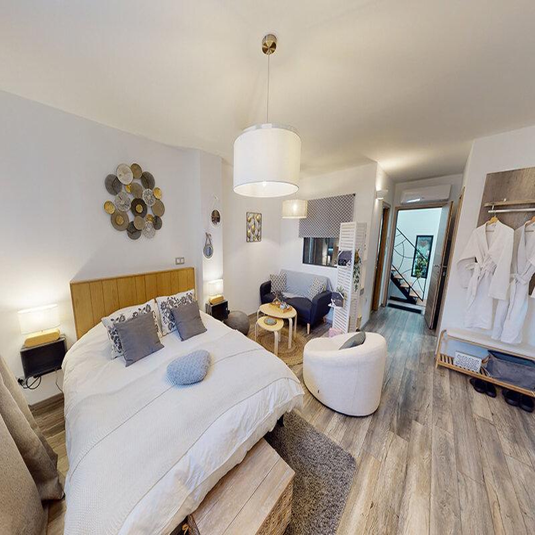 Voir la diapositive 2 : Smartbox 3 jours en suite dans une chambre d'hôtes avec accès privatif au spa près de strasbourg - coffret cadeau séjour