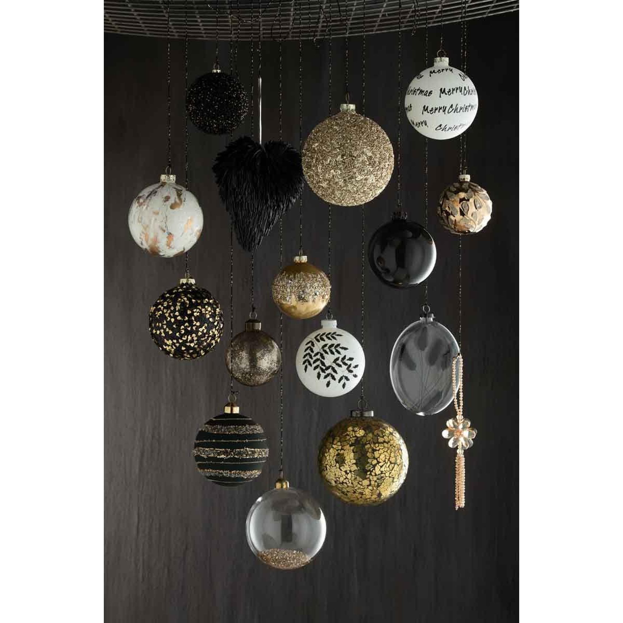 Voir la diapositive 3 : J-LINE Lot de 4 boules de noël  fleurs séchées ii  16cm noir
