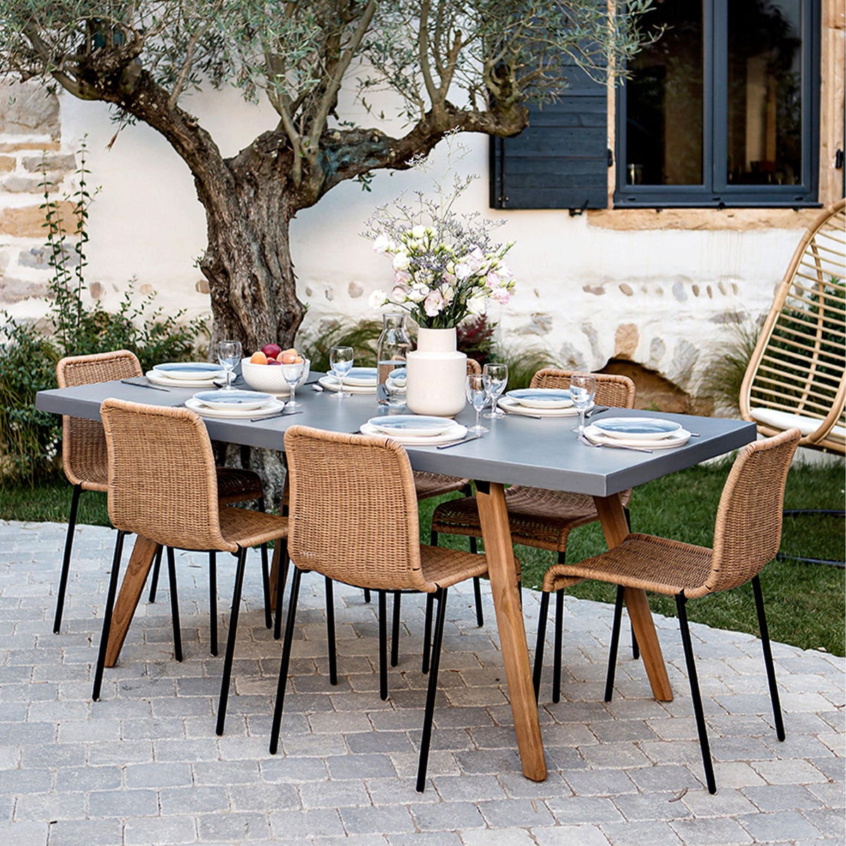 MAISON PAVANE Lot de 2 chaises intérieur/extérieur en résine tressée naturelle-Sirivara