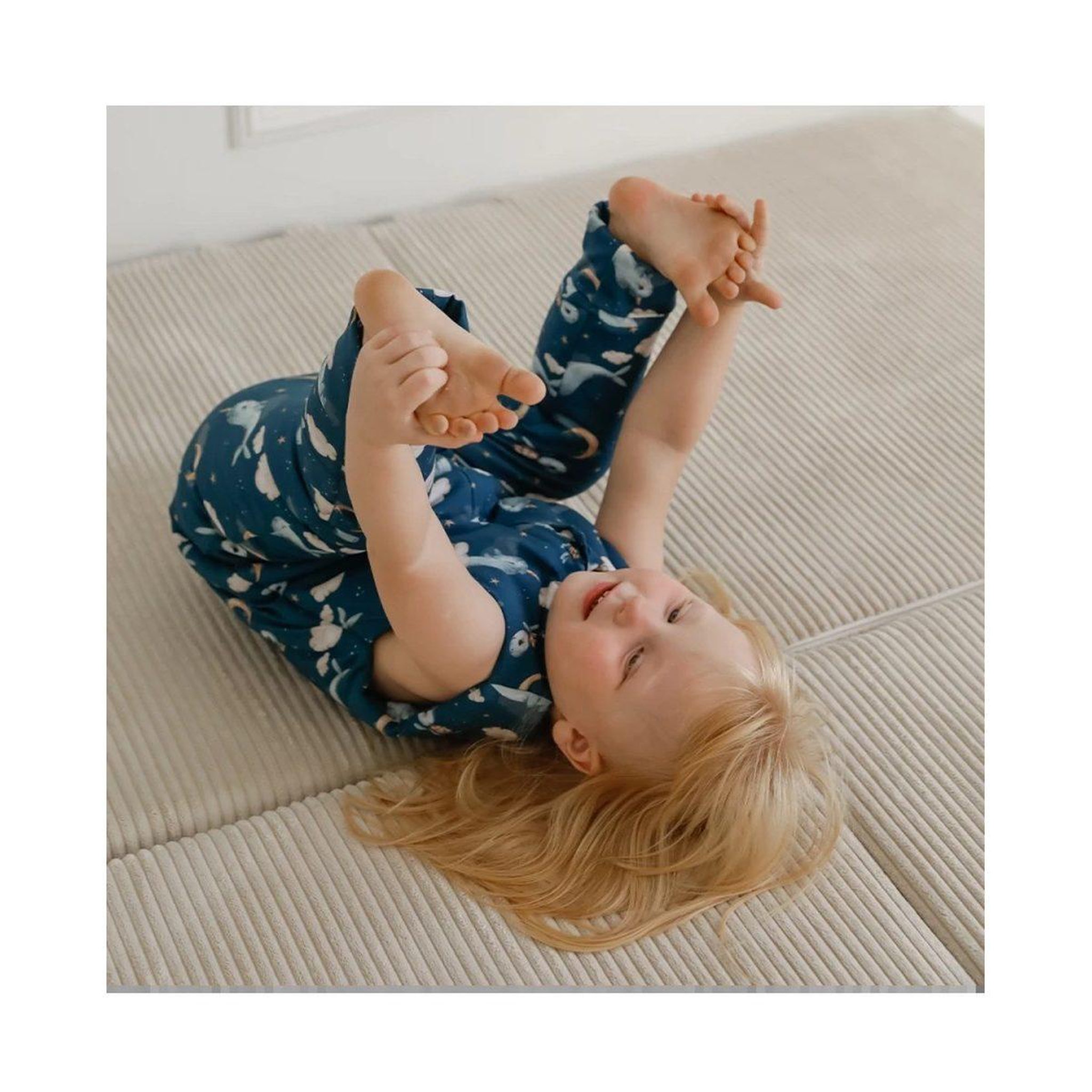 Voir la diapositive 4 : WALDIN Gigoteuse à jambes en coton 2,5 TOG - taille M (3-4 ans) - motif baleine, bleu foncé