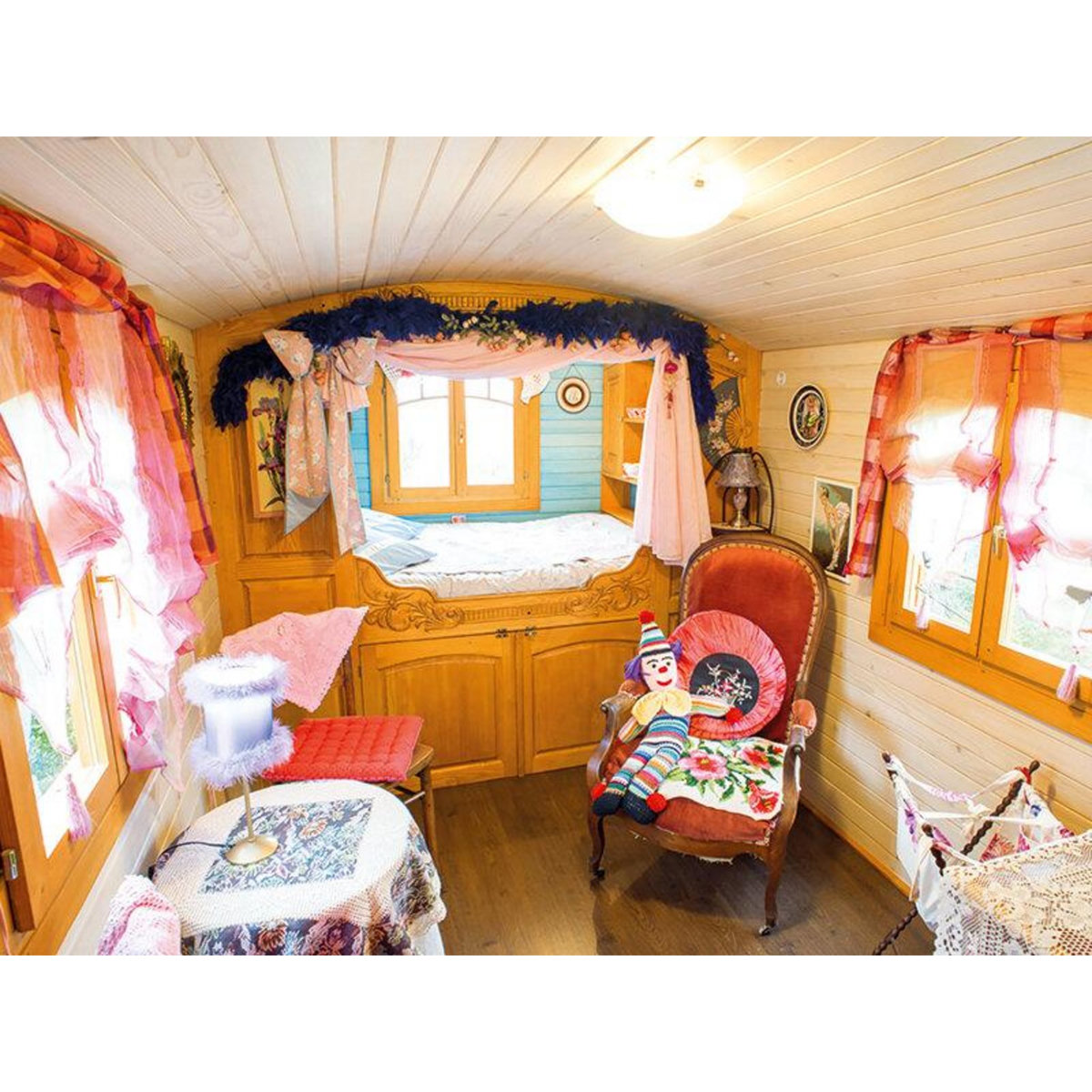 Smartbox Escapade insolite en roulotte ou en yourte près de Valence - Coffret Cadeau Séjour