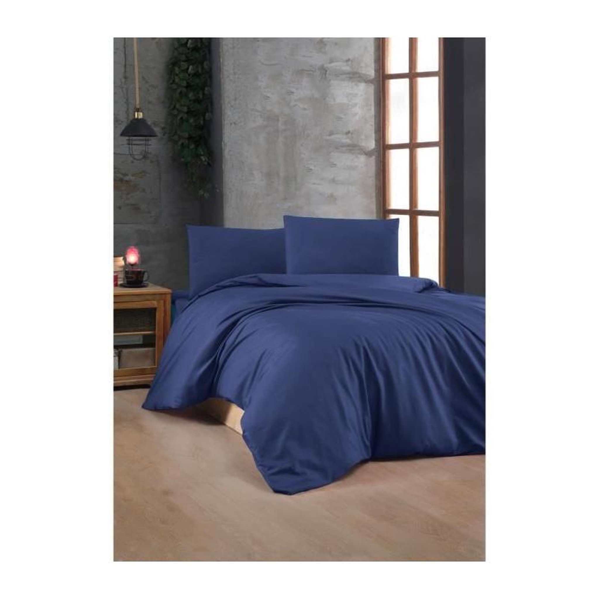 GENERIQUE Parure de lit - 1 housse de couette 220 x 240 cm + 2 taies d'oreiller 60 x 60 cm - 100% coton renforcé - Bleu