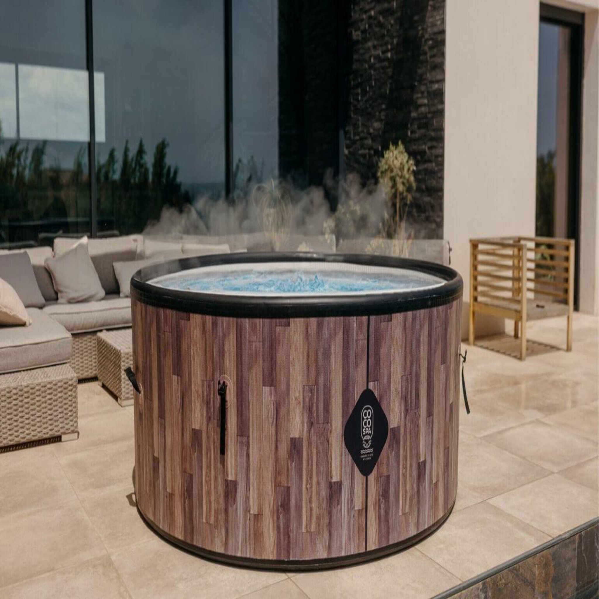 Voir la diapositive 3 : COCO SPA Spa gonflable Nordik