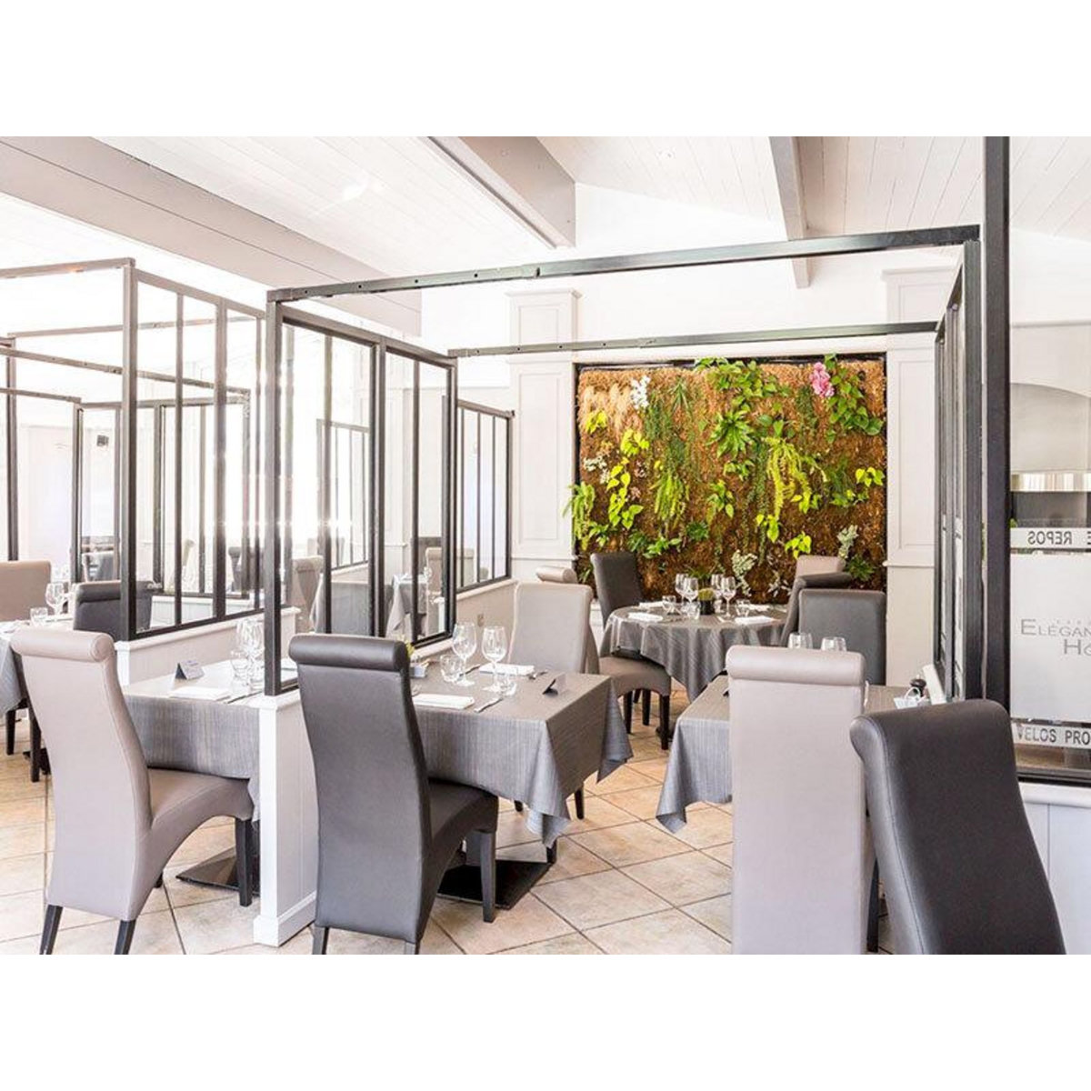 Smartbox Repas gourmand à 3 plats au restaurant d'un hôtel 4* sur l'Île de Ré - Coffret Cadeau Gastronomie