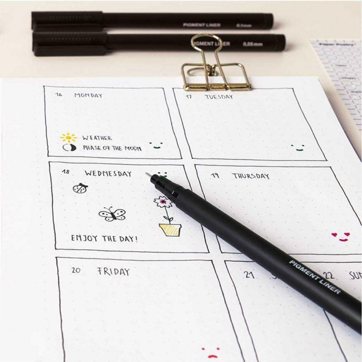 RICO DESIGN Feutre pigmenté noir 0,1 mm