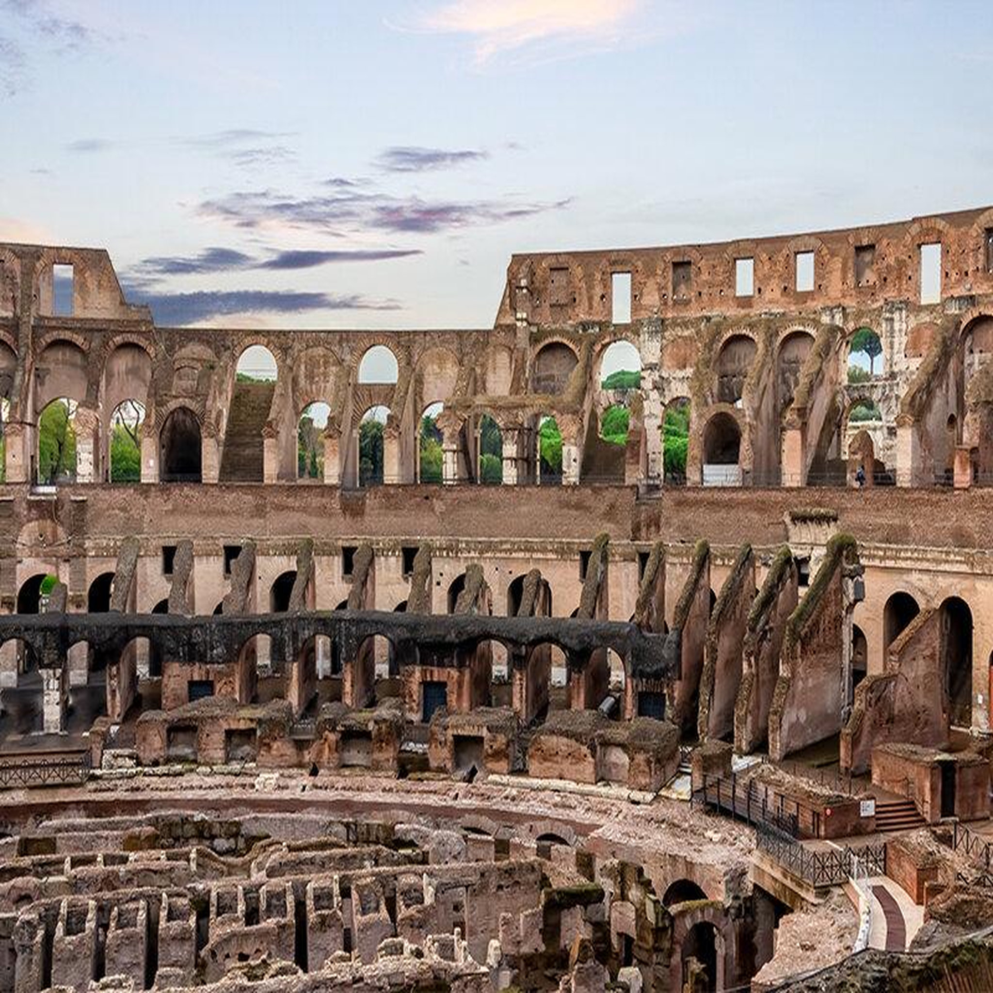 Voir la diapositive 2 : Smartbox 4 jours à rome avec entrée au colisée - coffret cadeau séjour