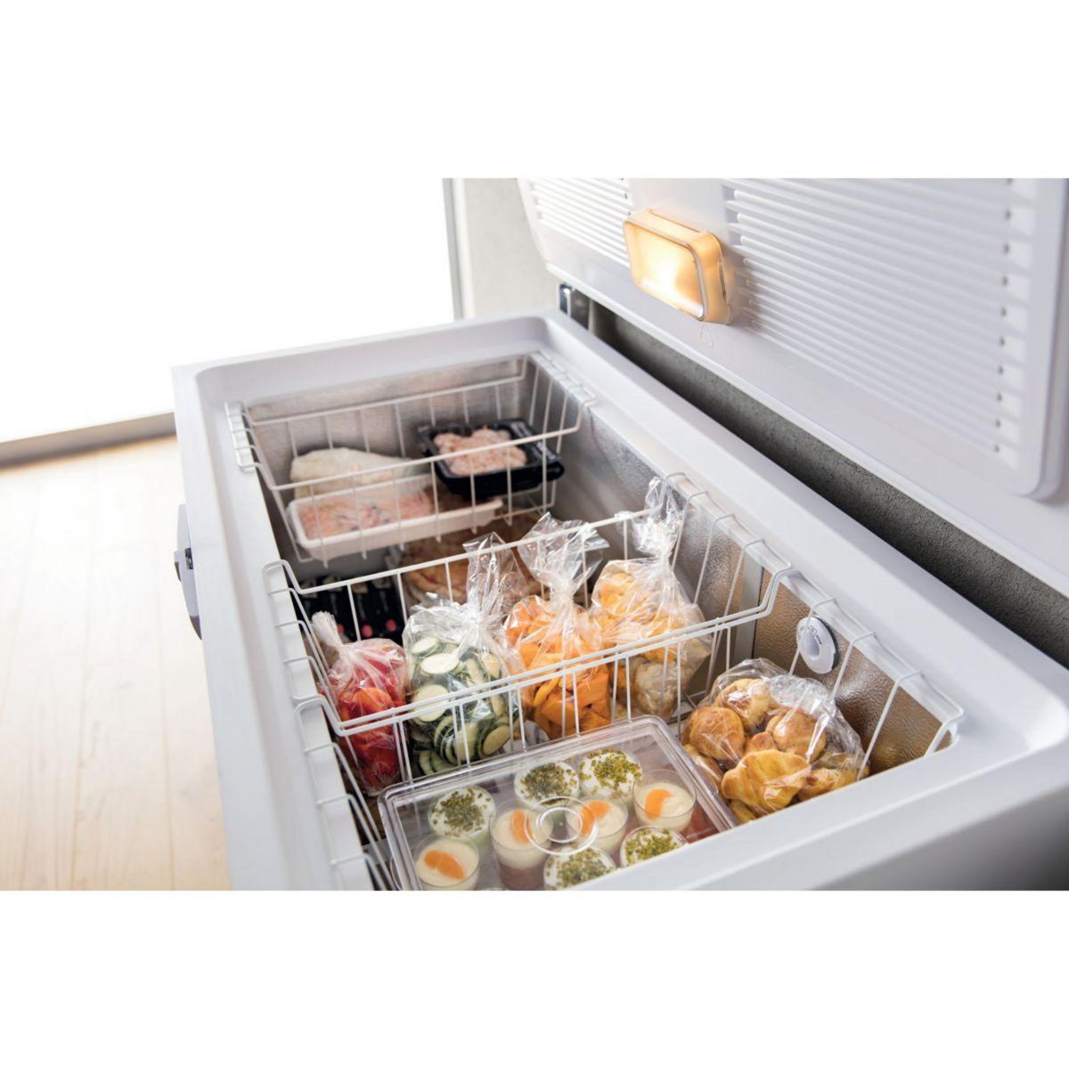 Whirlpool Congélateur coffre WHE31352FO2