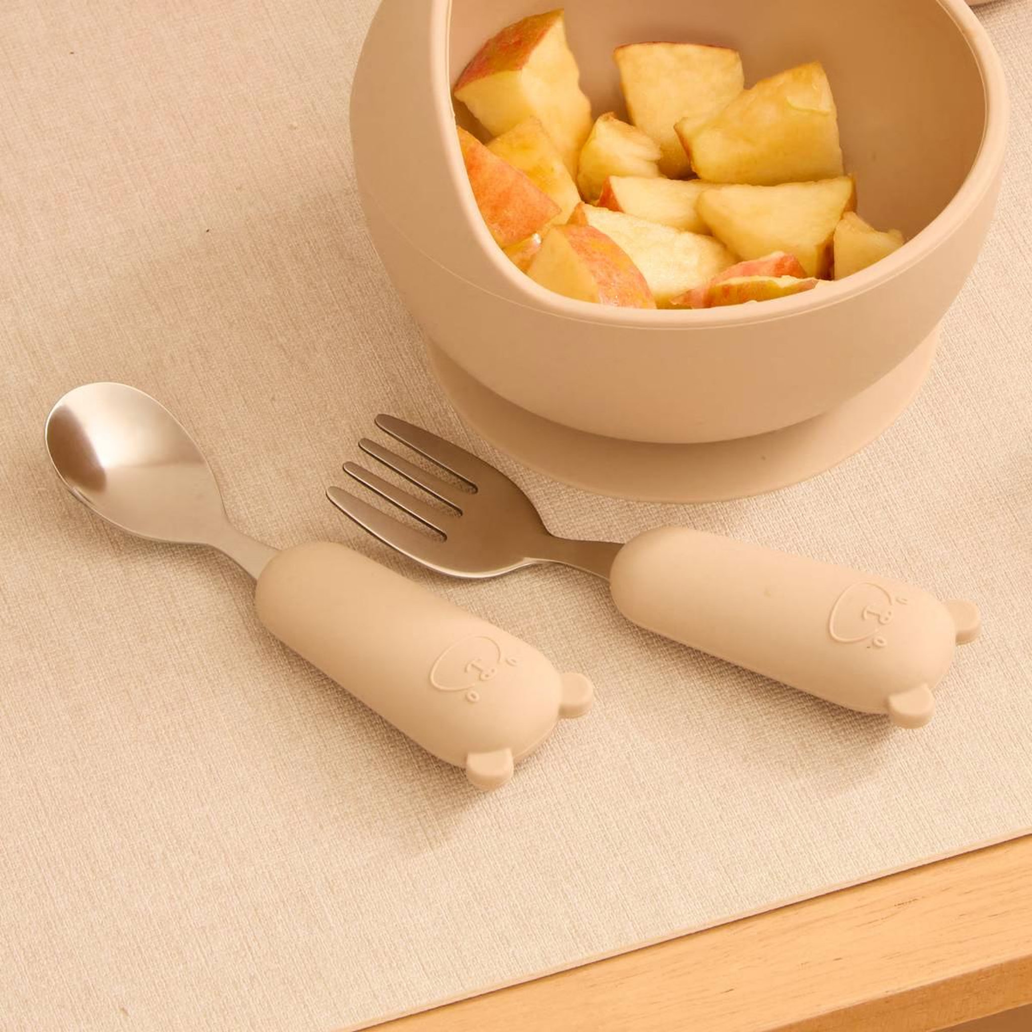 Voir la diapositive 2 : Atmosphera Kids Set couverts enfant  yum  16cm beige