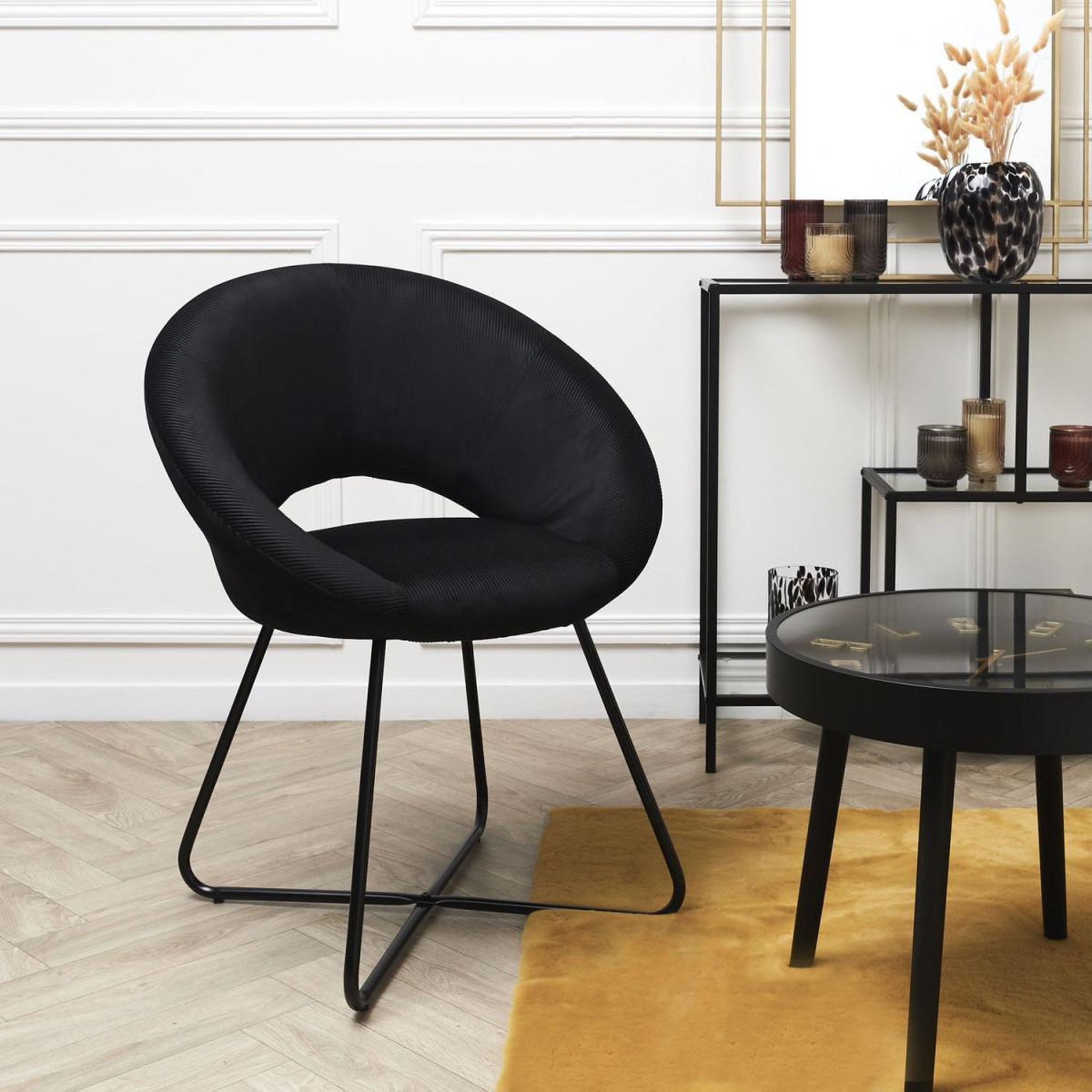 Voir la diapositive 3 : The Home Deco Factory Fauteuil design velours côtelé  giulia  84cm noir