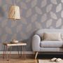Voir la diapositive 3 : DUTCH WALLCOVERINGS DUTCH WALLCOVERINGS Papier peint Fawning Feather Gris et dore rose