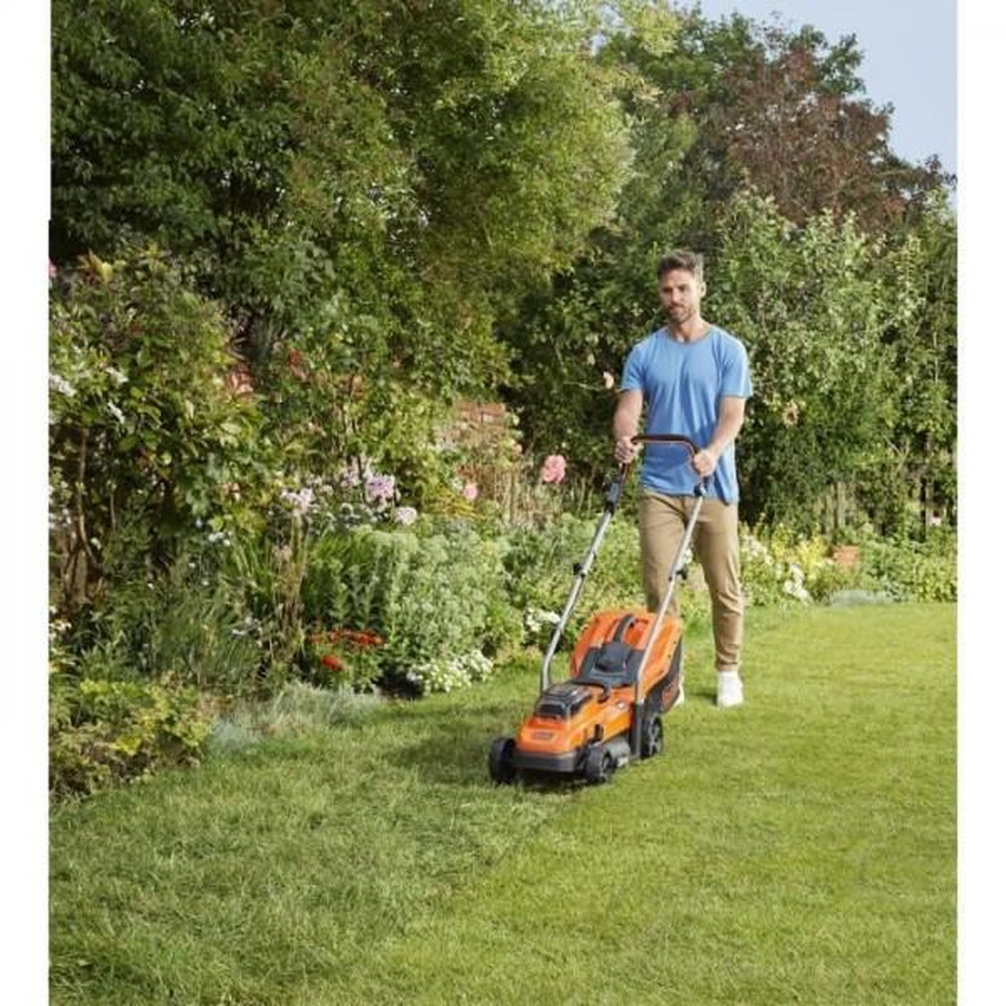 Voir la diapositive 3 : Black et Decker Tondeuse a Gazon BLACK+DECKER   18V BCMW3318L2-QW 33 cm - Jardin Jusqu'a 350 m² - 35 L avec 2 Batteries et 1 Chargeur