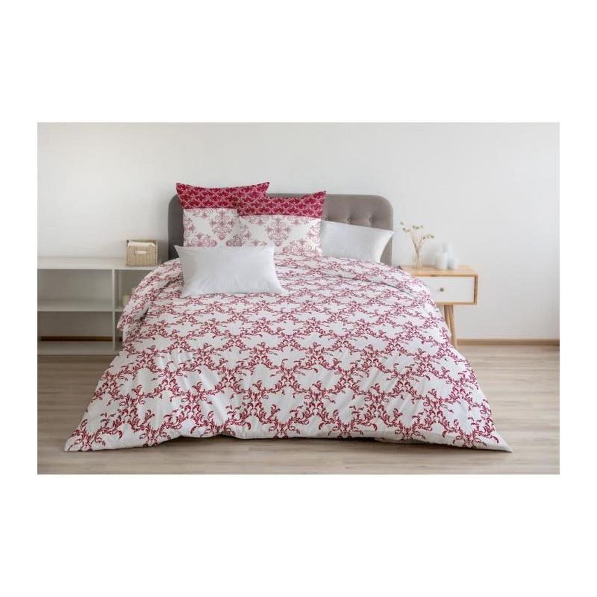 Voir la diapositive 4 : HOME LINGE PASSION Parure de couette 220x240 cm HOME LINGE PASSION FRISE : Housse de couette + 2 taies d'oreiller - 100% Coton 57 Fils - Bordeaux