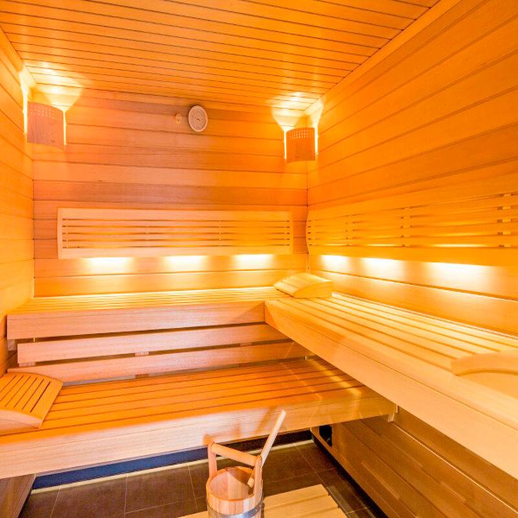 Voir la diapositive 3 : Smartbox 2 jours en hôtel 4* avec dîner gastronomique et accès à l'espace bien-être près de colmar - coffret cadeau séjour