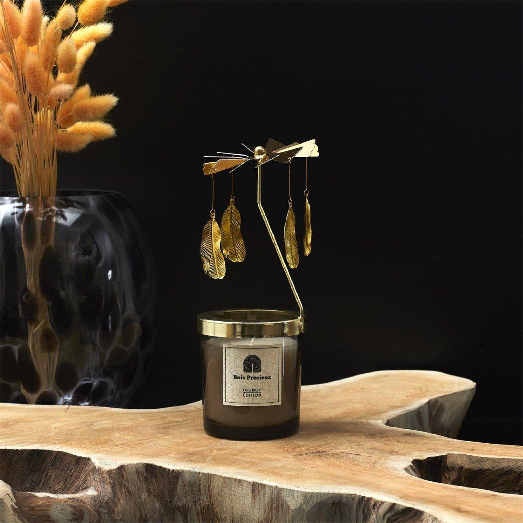 Voir la diapositive 4 : The Home Deco Factory Bougie Parfumée  Carrousel  8cm Bois & Gingembre