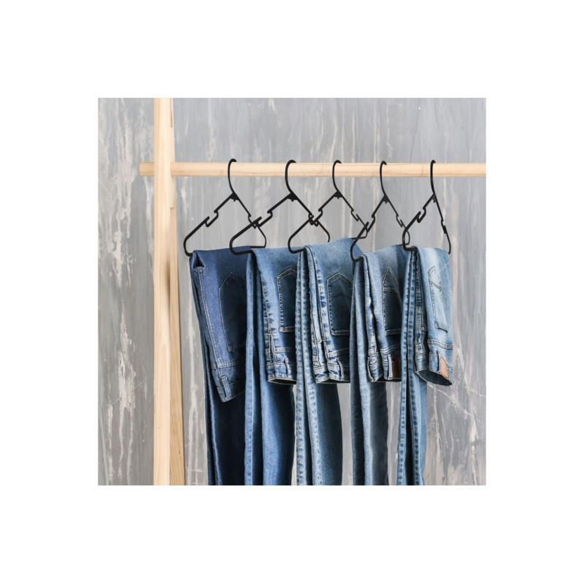 GARNIER Cintre Garnier Lot de 12 cintres