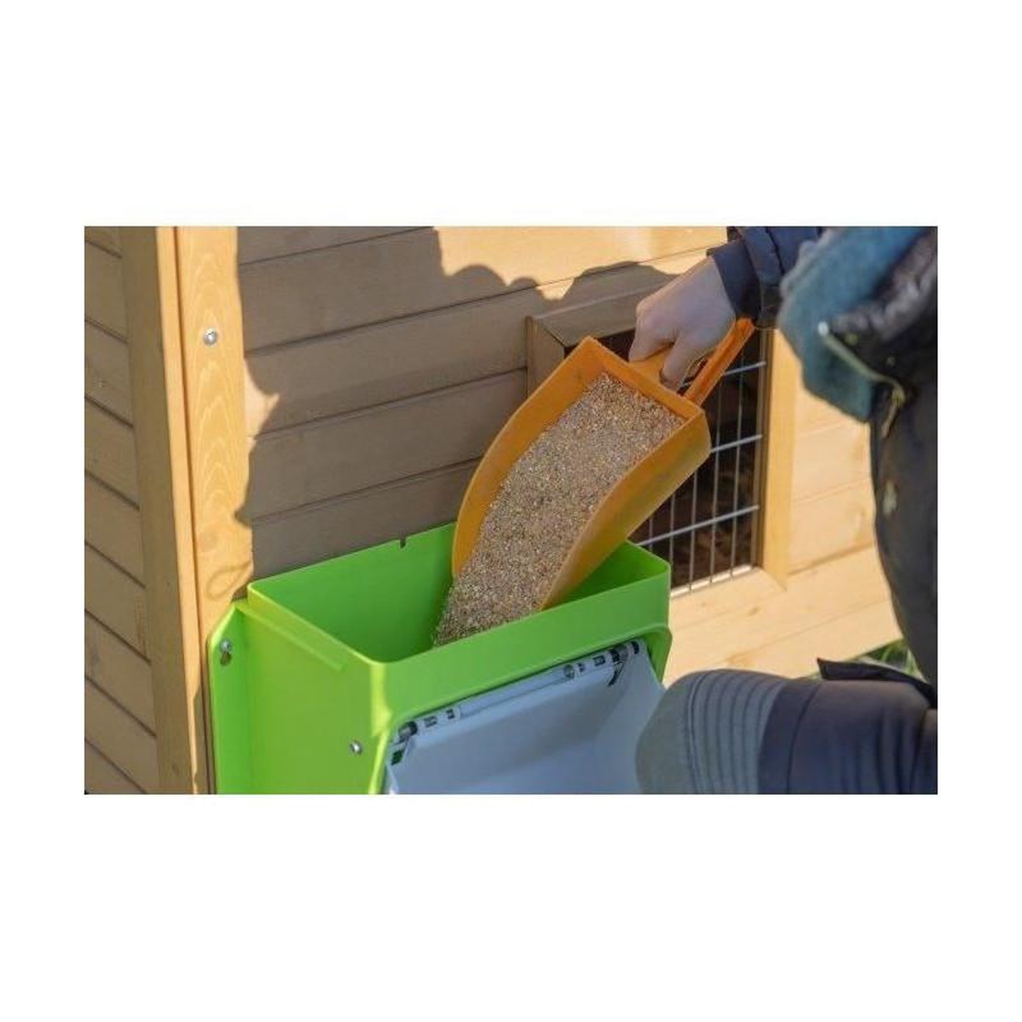 Voir la diapositive 4 : KERBL Nourrisseur automatique - KERBL - SmartCoop - Volet de protection - 7,5 kg - Vert