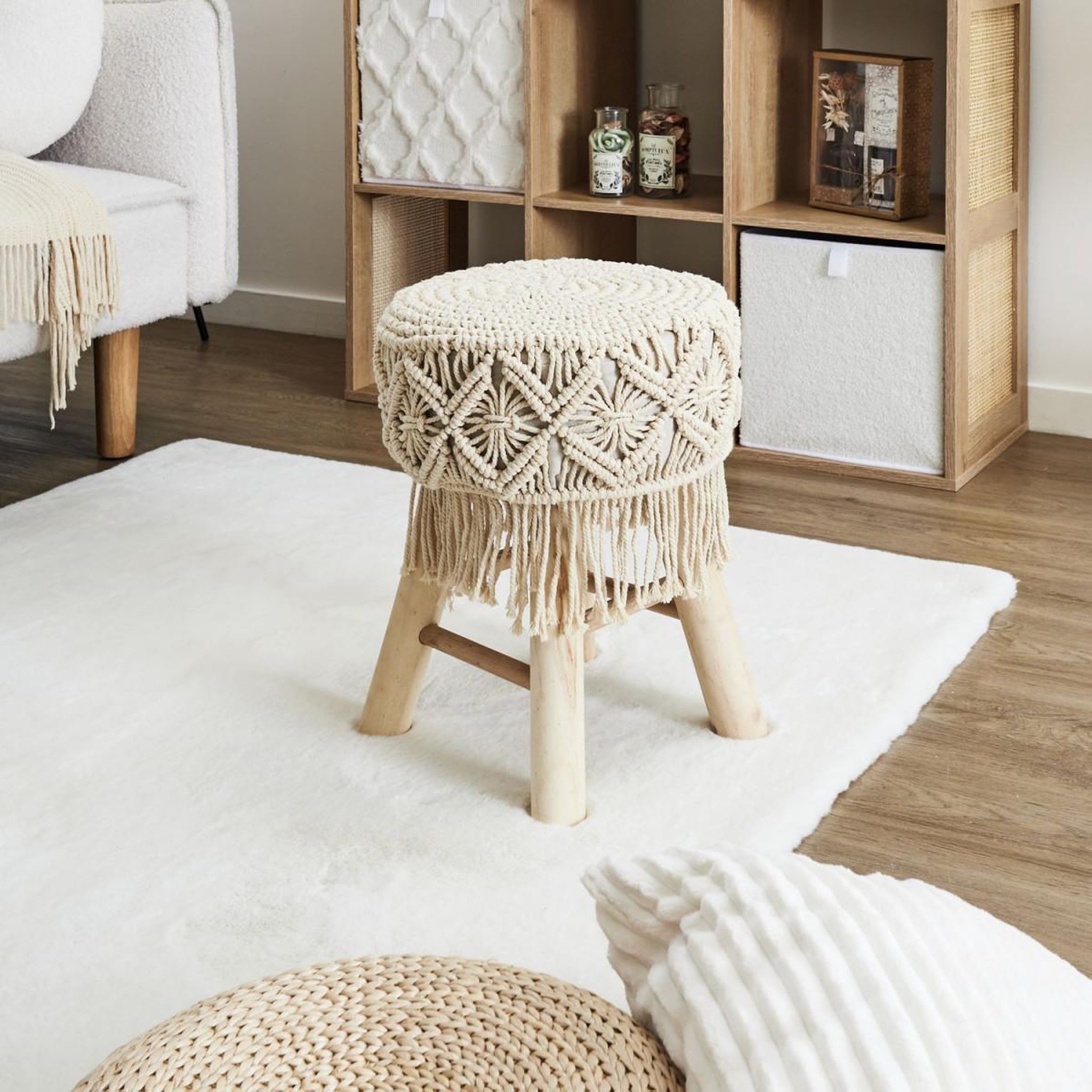 Voir la diapositive 3 : The Home Deco Factory Tabouret déco  boho  42cm beige