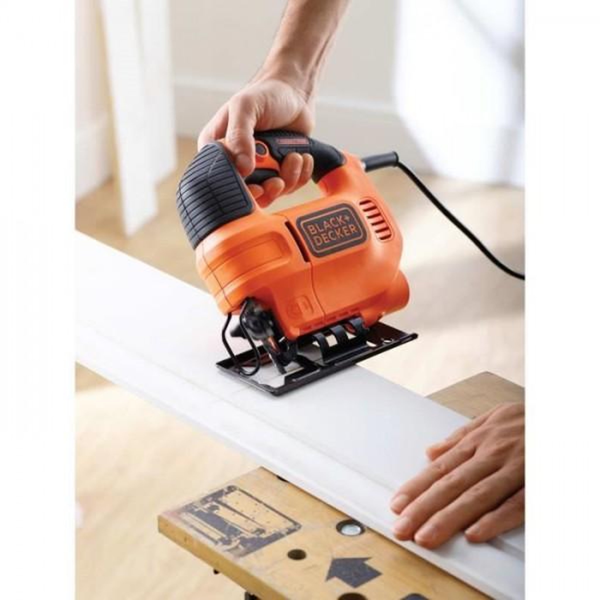 Voir la diapositive 4 : BLACK + DECKER BLACK+DECKER Scie Sauteuse Pendulaire Filaire 520W KS701E-QS Vitesse Variable a la Gâchette