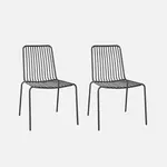SWEEEK Lot de 2 chaises de jardin en acier, empilables, design linéaire. Coloris disponibles : Blanc, Vert, Orange, Gris