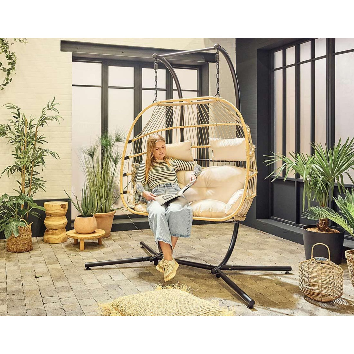 LISA DESIGN Mirella - fauteuil suspendu 2 places - naturel et coussins beiges