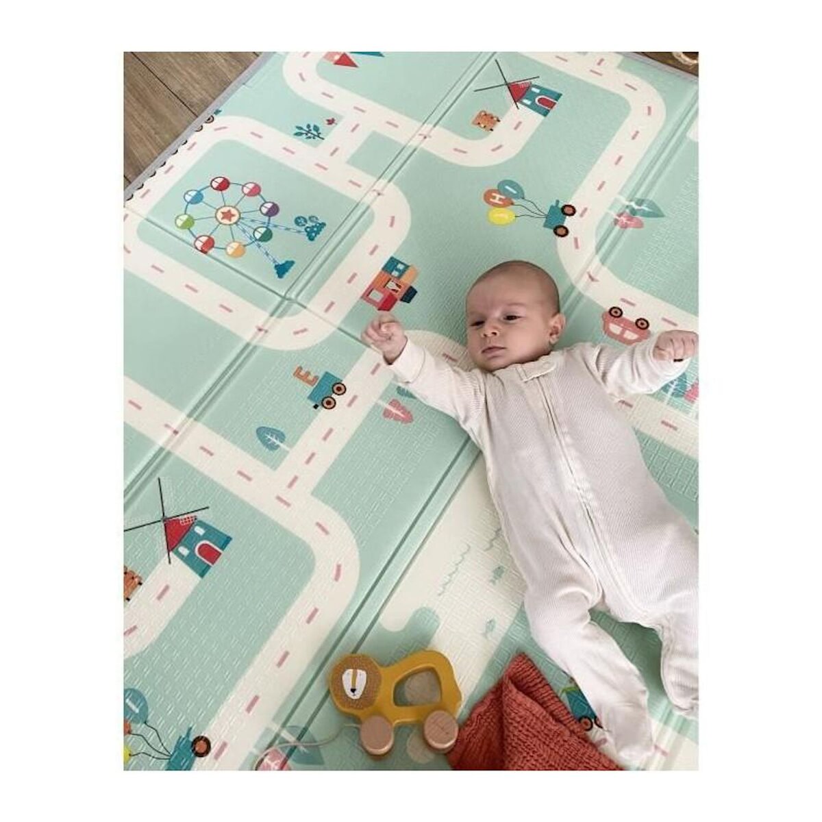 TINEO Maxi tapis d'éveil réversible - TINEO - 150 x 180 cm - Facade animaux / Circuit de voitures