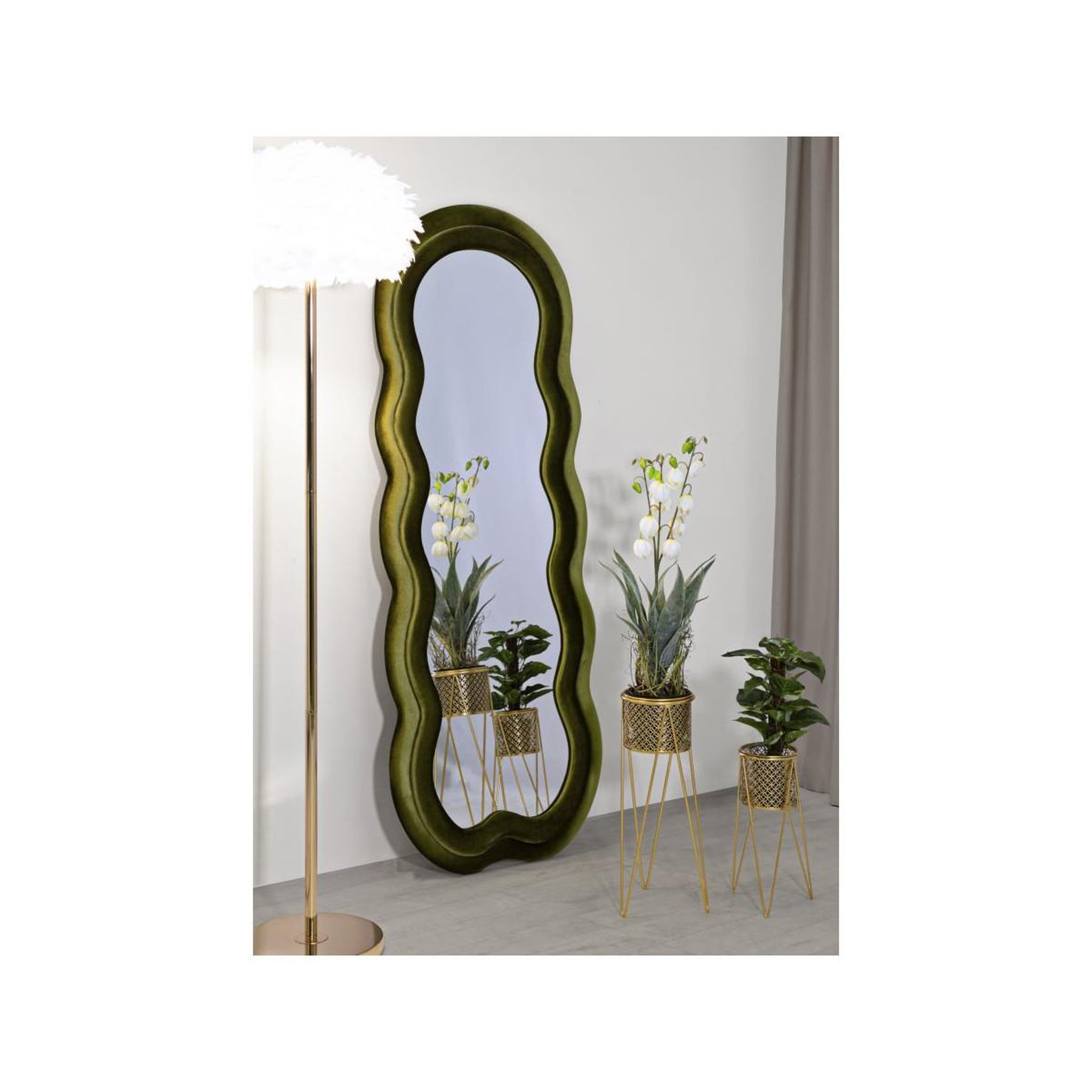 Voir la diapositive 5 : Paris Prix Miroir Mural en Velours  Wavy  160cm Vert