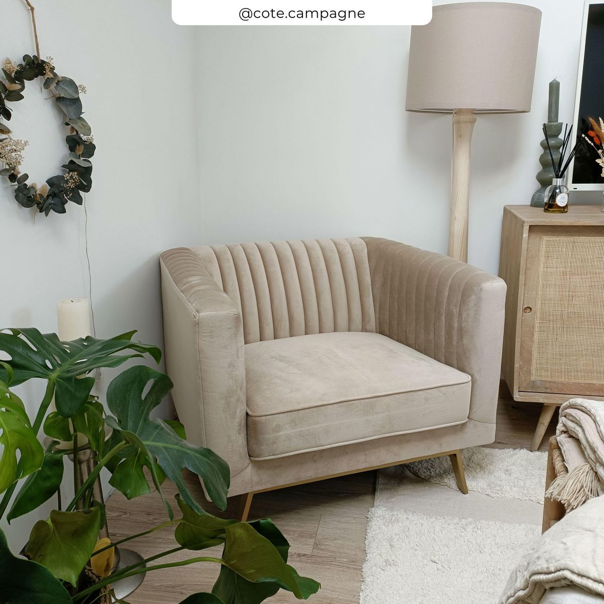 Rendez vous déco Fauteuil en velours vert foncé - Gatsby