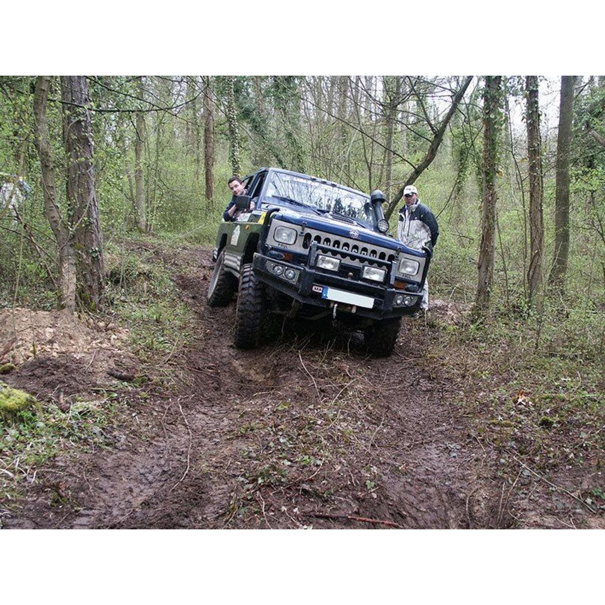 Smartbox Randonnée de 3h30 en 4x4 dans la région de Thoiry - Coffret Cadeau Sport & Aventure