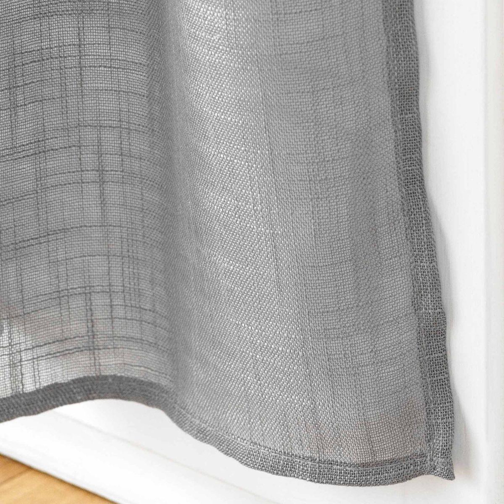 Voir la diapositive 2 : Douceur d'Intérieur Paire de voilages passe-tringle  haltona  70x240cm gris