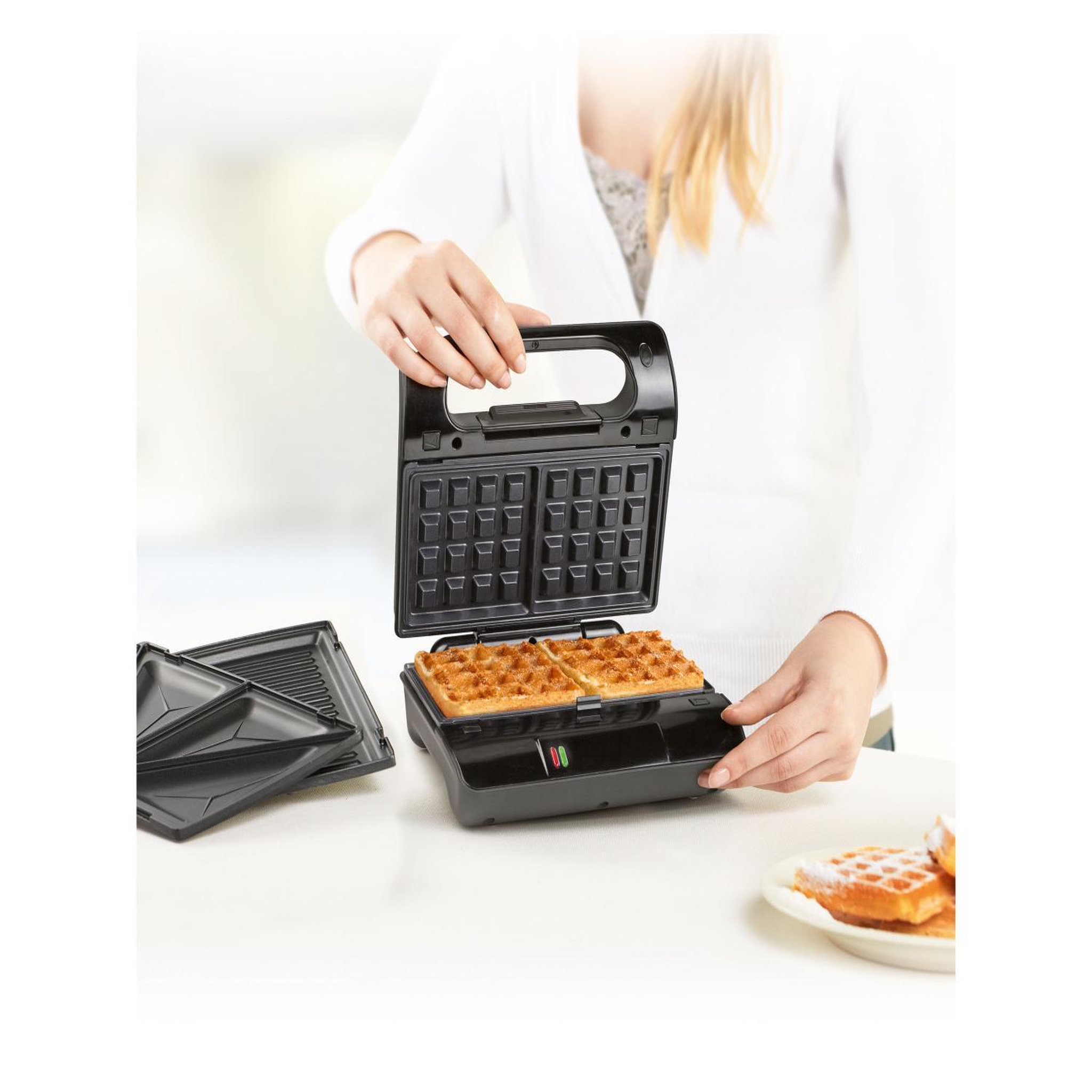 Voir la diapositive 3 : PRINCESS Croque-gaufre-gril 3 plaques 800w - 117002-01-001