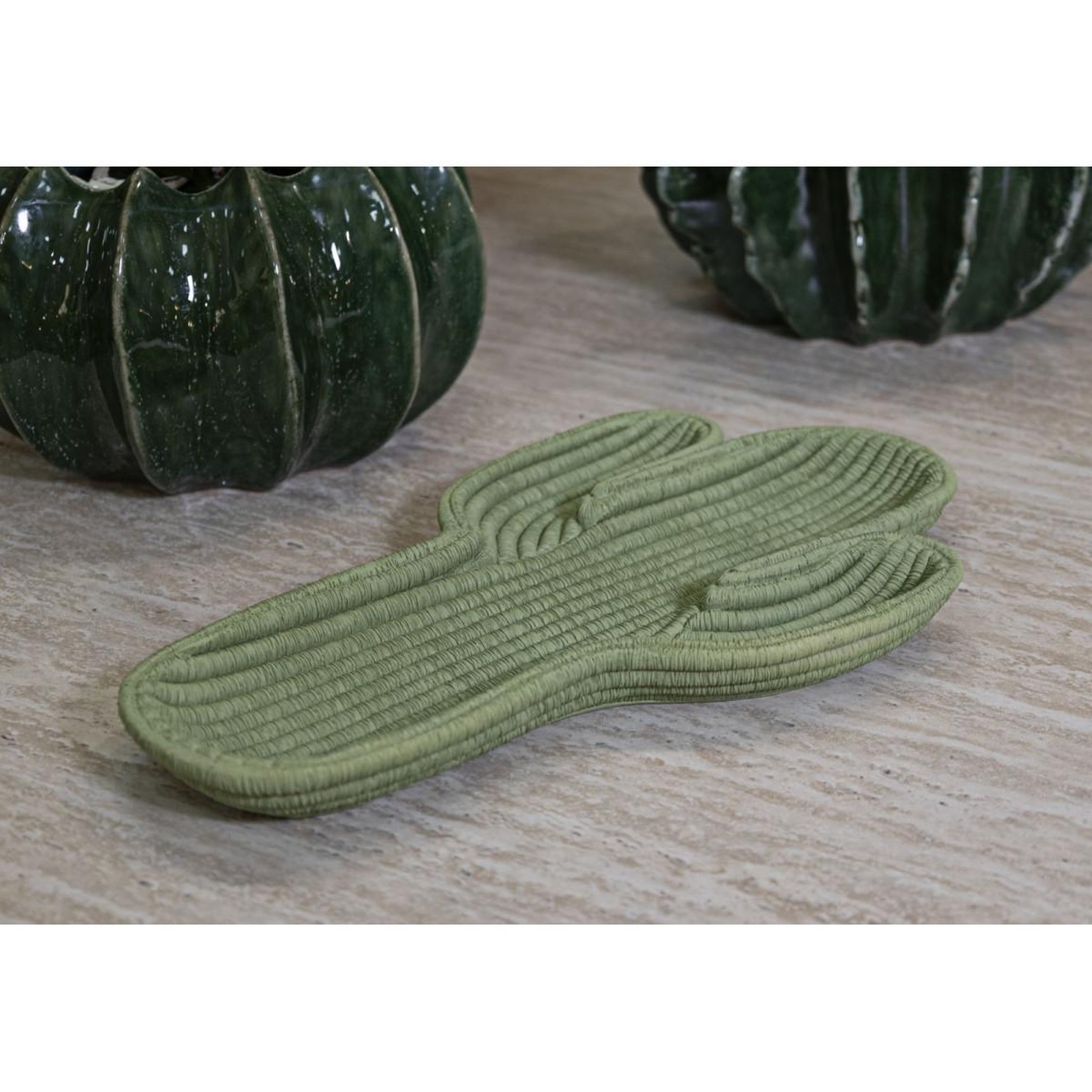 Voir la diapositive 5 : Paris Prix Plateau déco en résine  cactus  34cm vert
