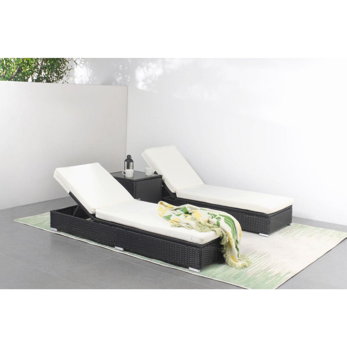 CONCEPT USINE Lot de 2 transats résine tressée noir et matelas blanc SUNNY