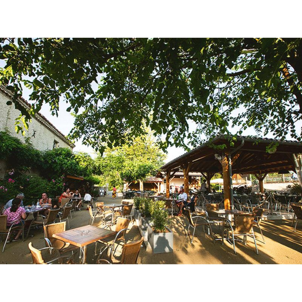 Smartbox 3 jours en famille en lodge dans un camping 4* avec dîners - Coffret Cadeau Séjour