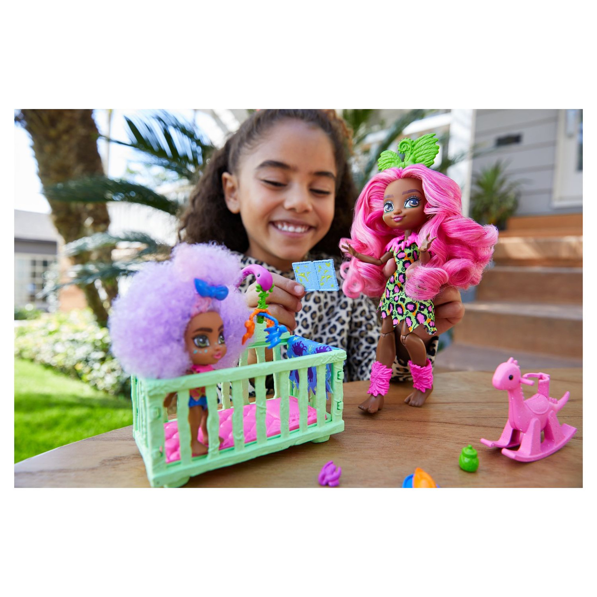 Voir la diapositive 5 : MATTEL Coffret histoire des cavernes Fernessa Cave Club