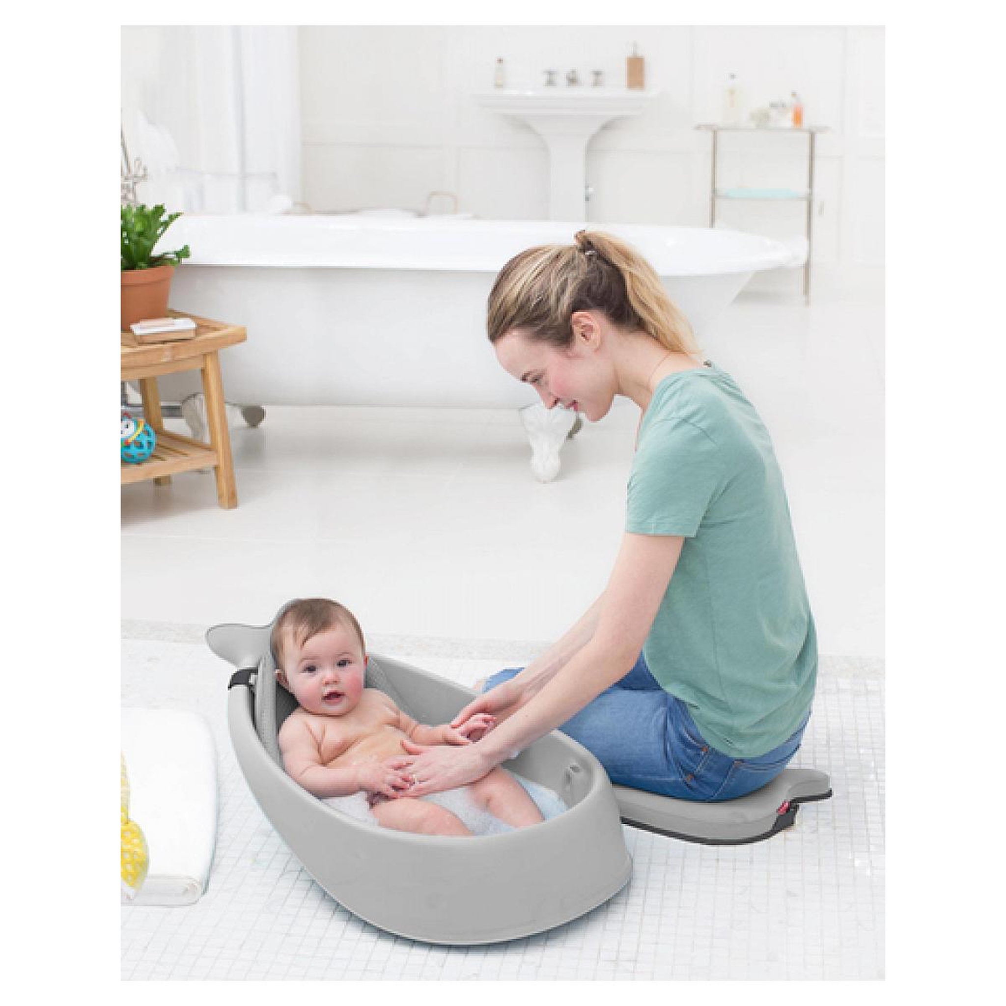 Voir la diapositive 5 : Hape Baignoire Évolutive Grise pour Bébés - Pratique et Confortable