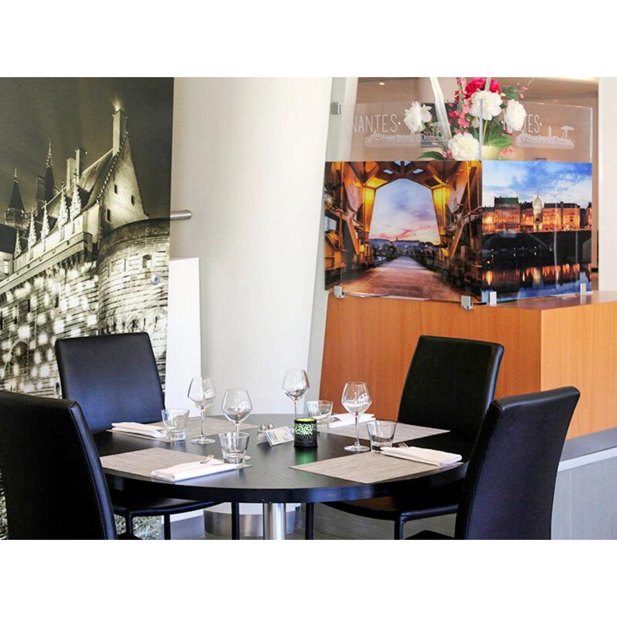 Smartbox Escapade gourmande de 3 jours en hôtel Novotel 4* à Nantes avec dîner et champagne - Coffret Cadeau Séjour