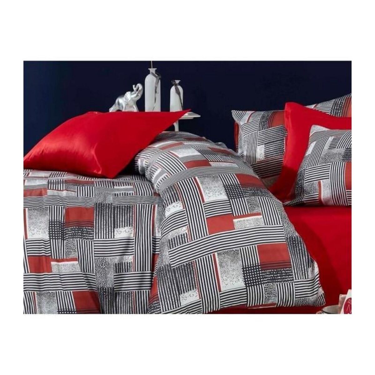 GENERIQUE Parure de lit - 1 housse de couette 220 x 240 cm + 2 taies d'oreiller 60 x 60 cm - 100 % polyester microsatin - Gris