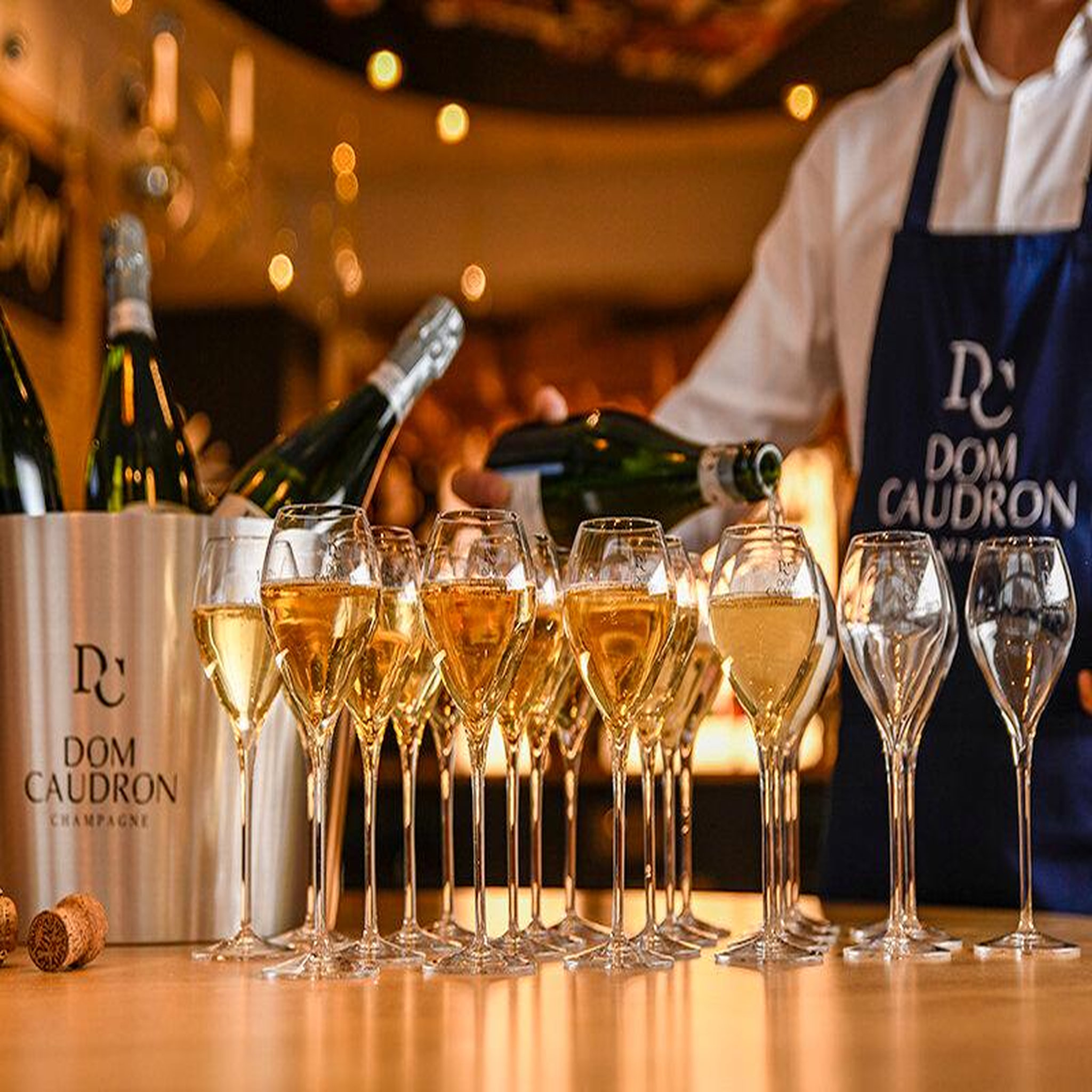 Voir la diapositive 2 : Smartbox Dégustation de champagnes et visite en famille près de reims - coffret cadeau gastronomie