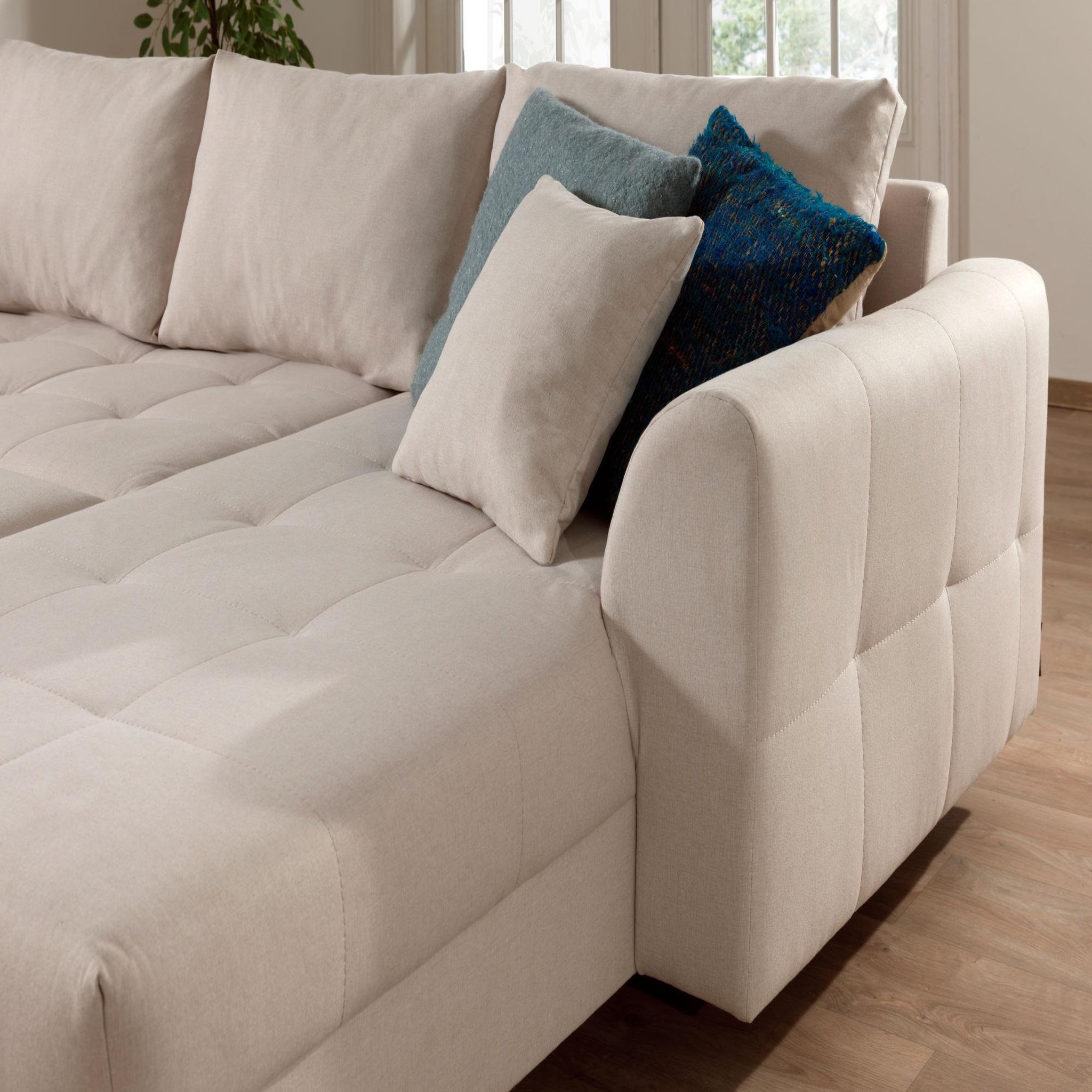 Voir la diapositive 5 : LISA DESIGN Rune - canapé panoramique avec pouf d'appoint - 7 places - style scandinave - gauche