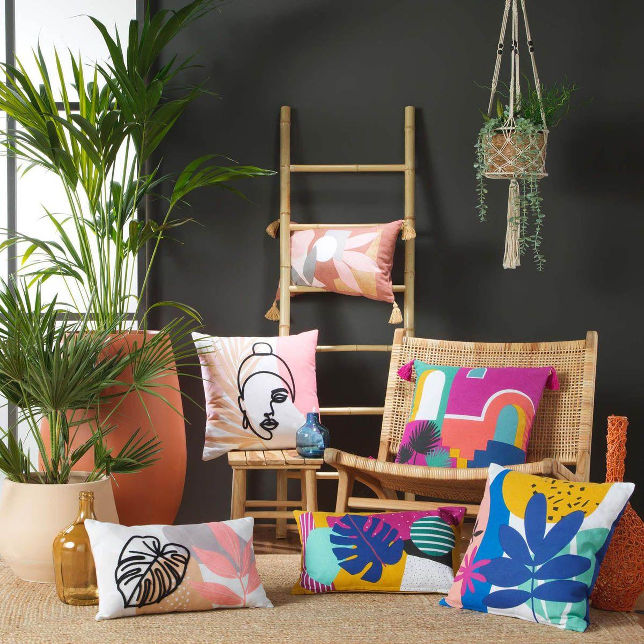 Voir la diapositive 4 : Douceur d'Intérieur Coussin déco  papaye  45x45cm multicolore
