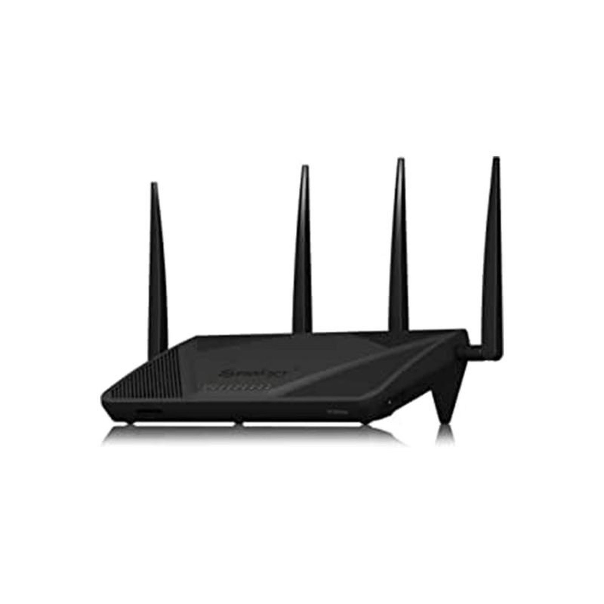 Voir la diapositive 3 : SYNOLOGY Synology RT2600AC – Routeur WiFi AC performant, sécurité avancée pour réseaux pro et domestiques