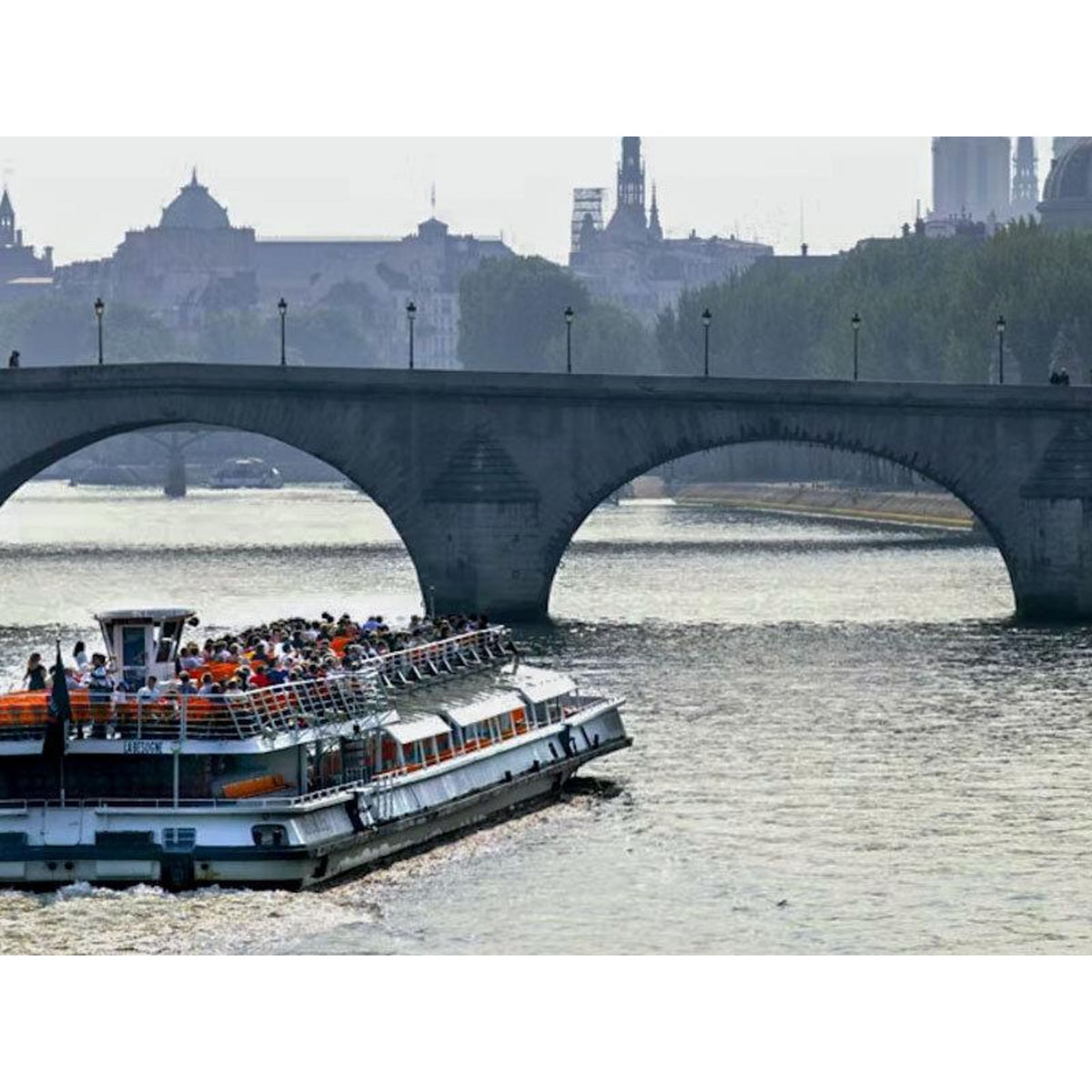 Smartbox À la découverte de Paris : déjeuner croisière sur la Seine pour 1 adulte - Coffret Cadeau Gastronomie
