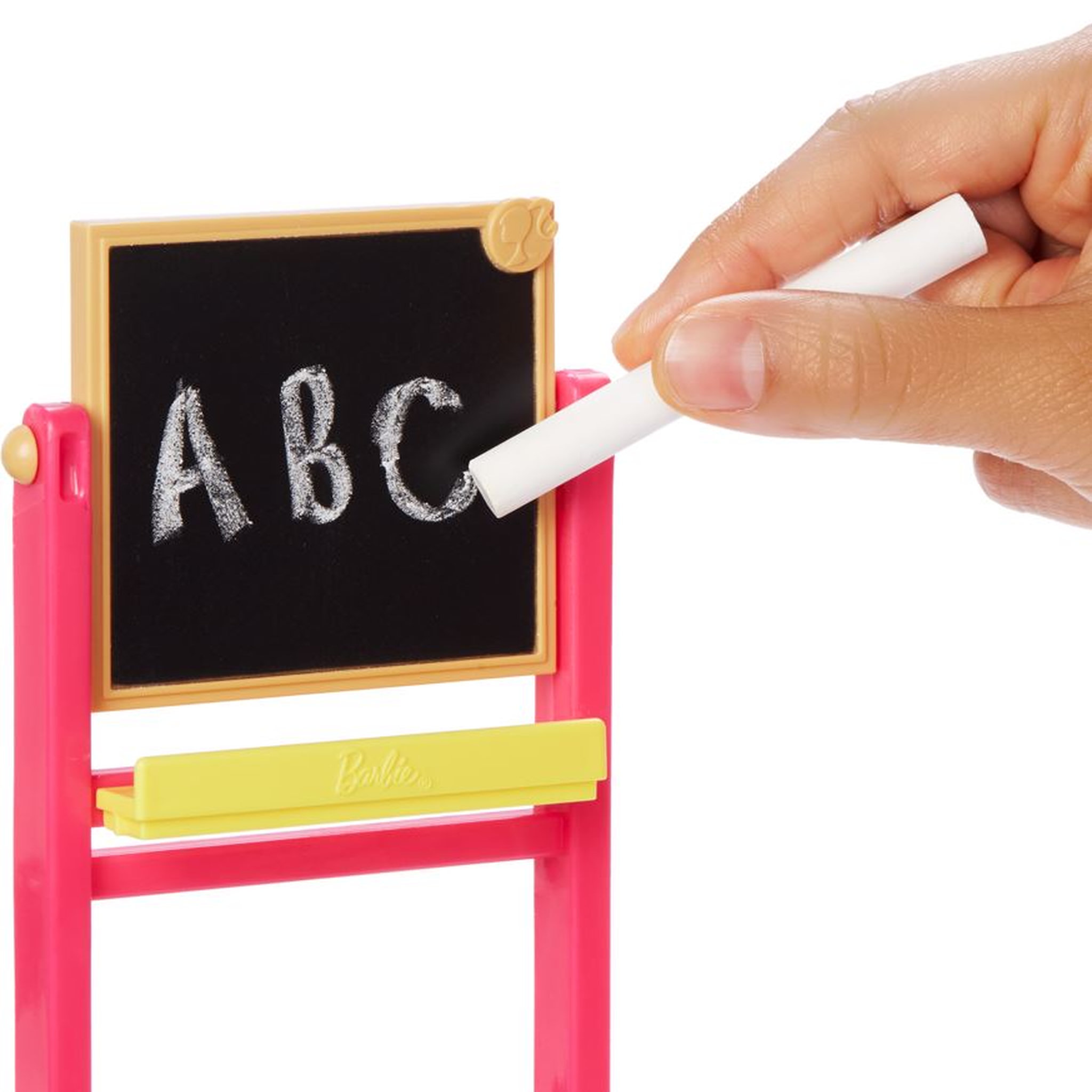 Voir la diapositive 5 : MATTEL Barbie maîtresse d'école et sa classe