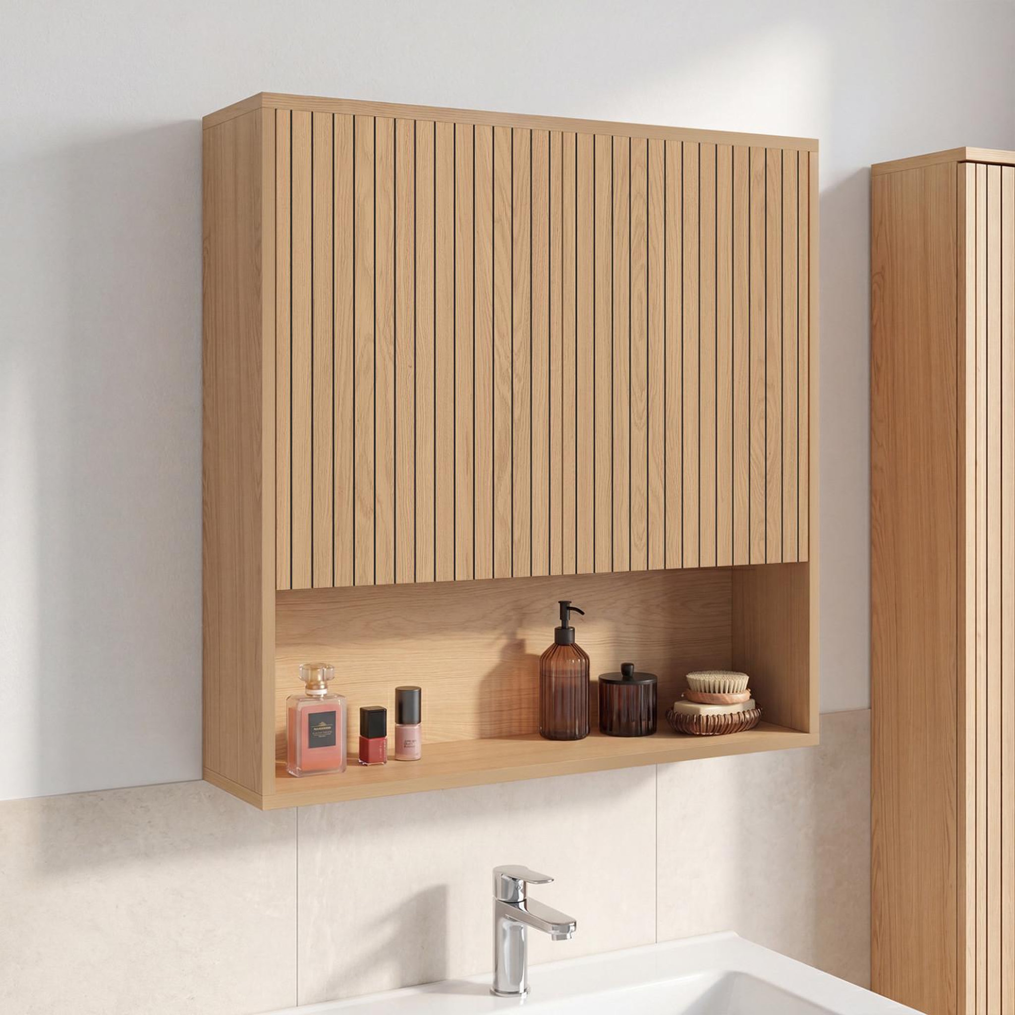 Voir la diapositive 2 : ID MARKET Meuble de rangement suspendu pour salle de bain VICTOR 2 portes et étagère effet lattes