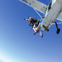 Voir la diapositive 4 : Smartbox Saut en parachute à 4000 mètres au sud de Paris - Coffret Cadeau Sport & Aventure