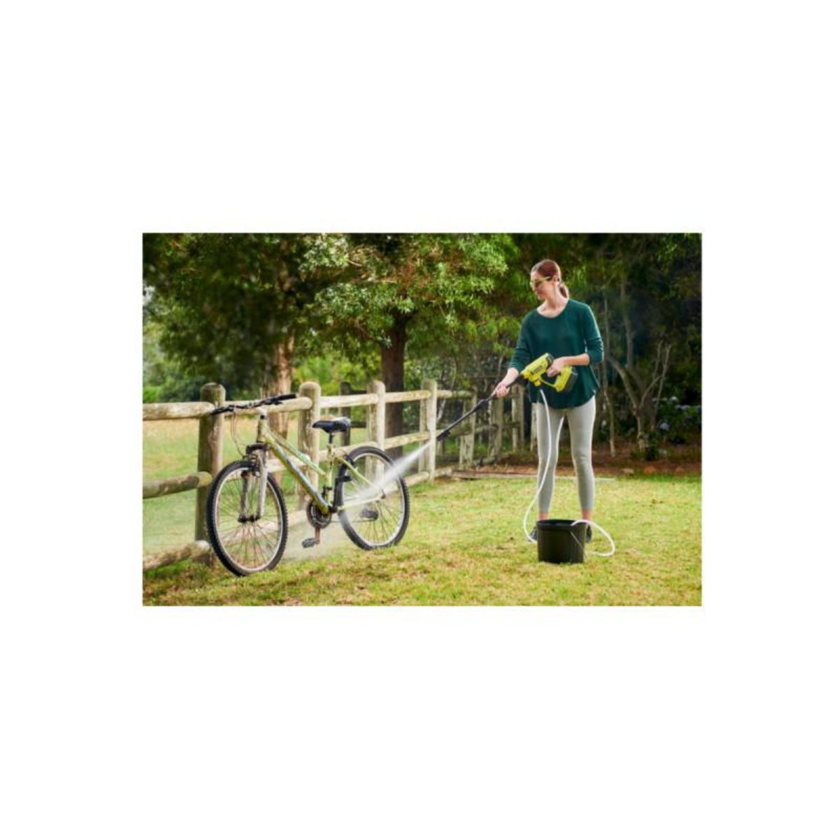 Ryobi Pistolet à pression RYOBI 18V One+ - 1 batterie 2.5Ah 1 chargeur RY18PW22A-125